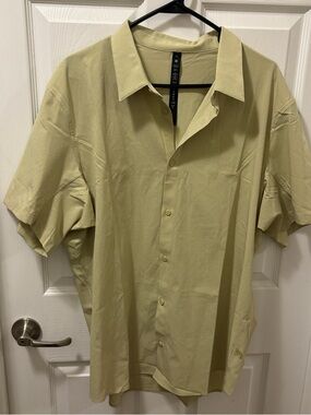 Lululemon Green Airing Easy Short-Sleeve Shirt Size XXL